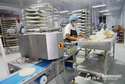 昌吉市食品企业开足马力生产保供应